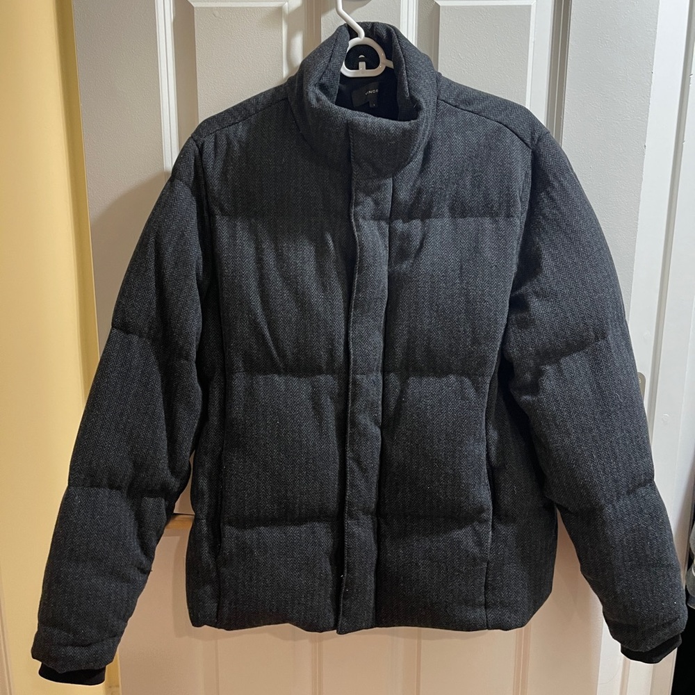 Vince Herringbone Puffer Jacket. Dark blue and grey. Small.